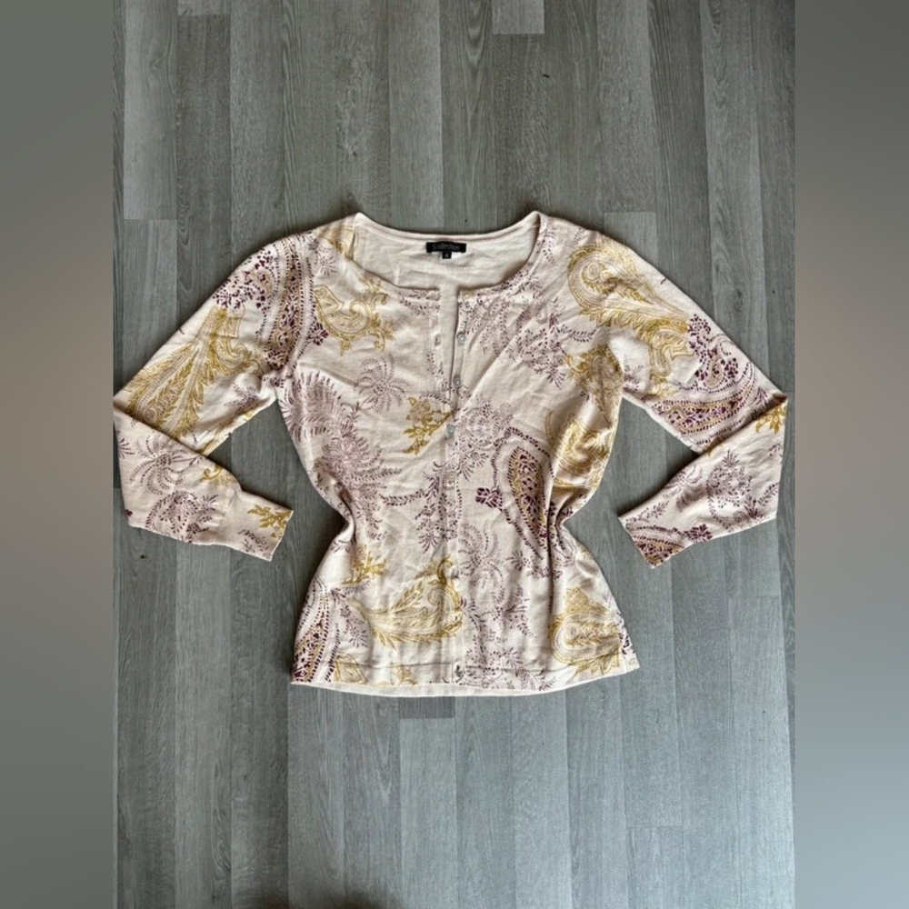 Women’s Printed Long-Sleeve Henley Top - Cream with Gold & Purple Print